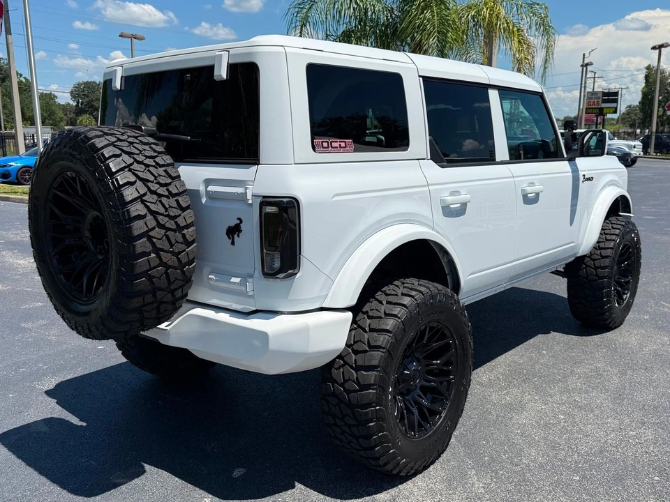 2026 Ford Bronco 6th Gen - Image 10 of 12