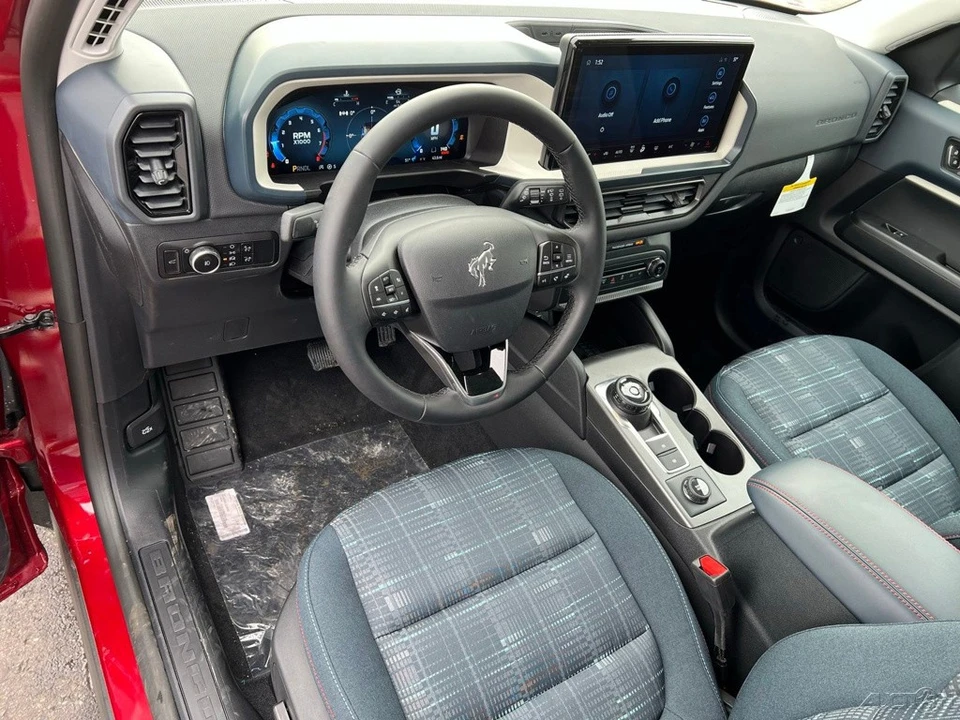 2026 Ford Bronco 6th Gen - Image 15 of 24