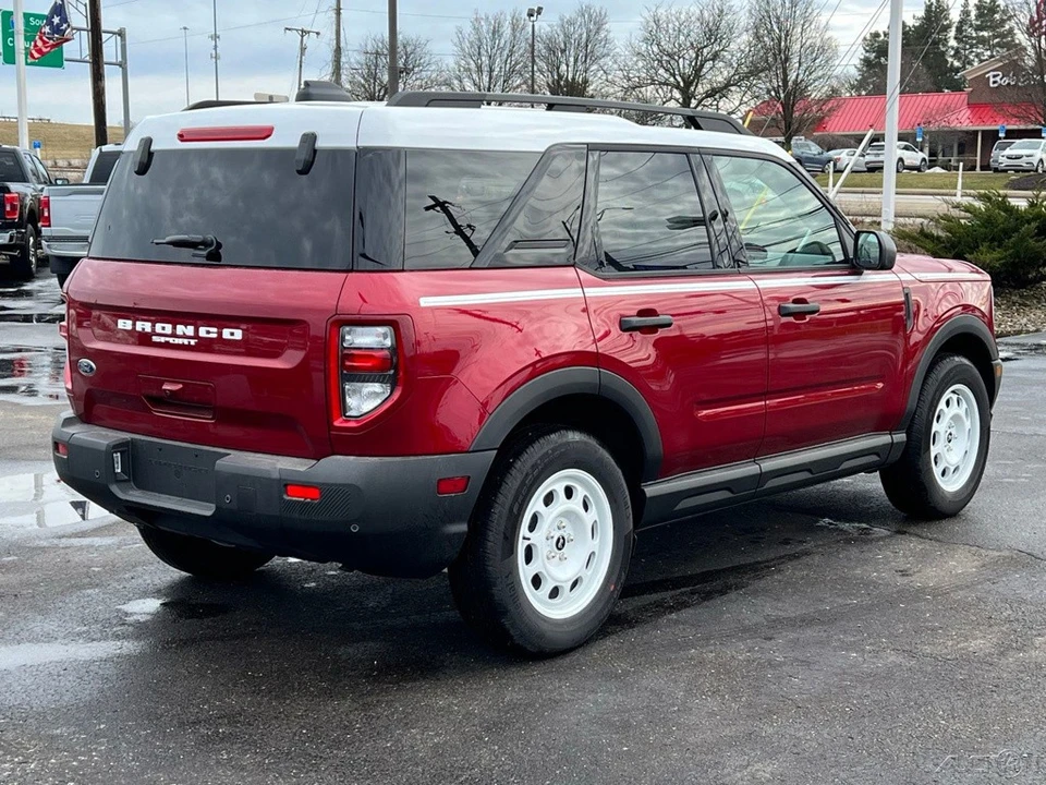 2026 Ford Bronco 6th Gen - Image 7 of 24