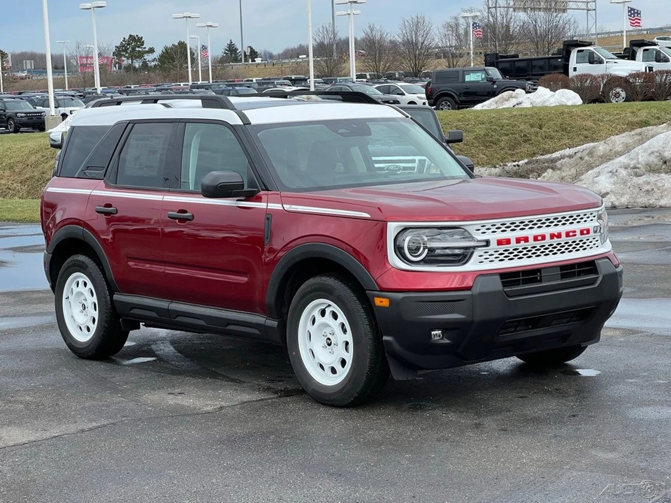 2026 Ford Bronco 6th Gen - Image 10 of 24