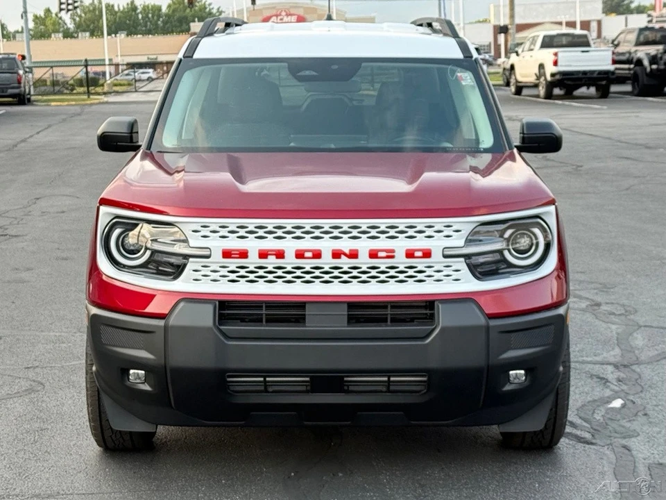 2026 Ford Bronco 6th Gen - Image 10 of 24