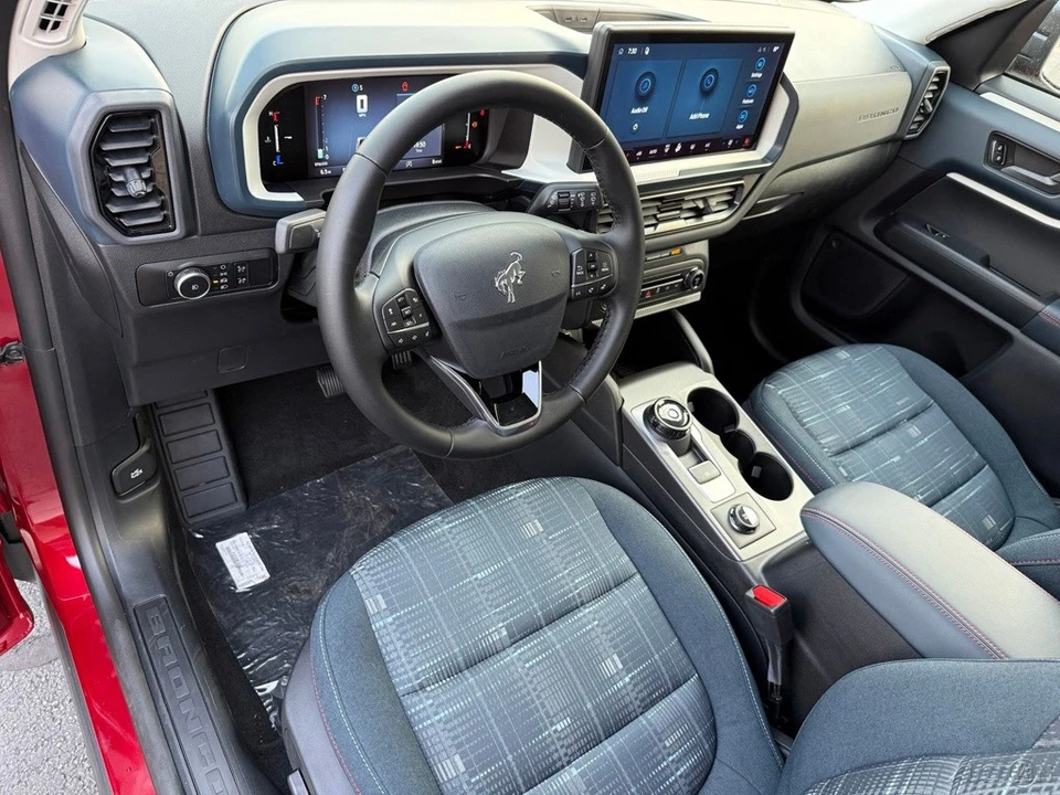 2026 Ford Bronco 6th Gen - Image 14 of 24
