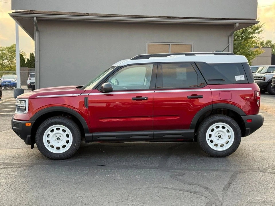 2026 Ford Bronco 6th Gen - Image 3 of 24
