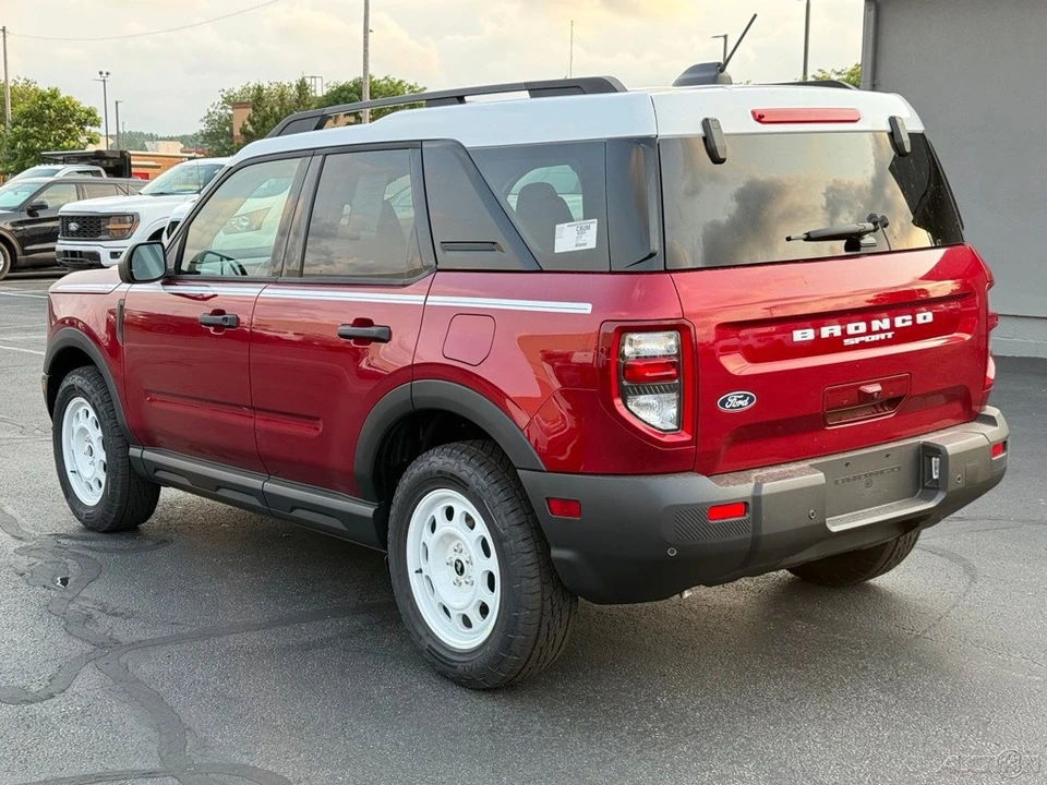 2026 Ford Bronco 6th Gen - Image 5 of 24
