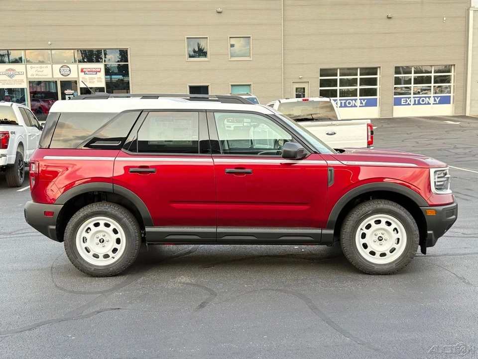 2026 Ford Bronco 6th Gen - Image 9 of 24