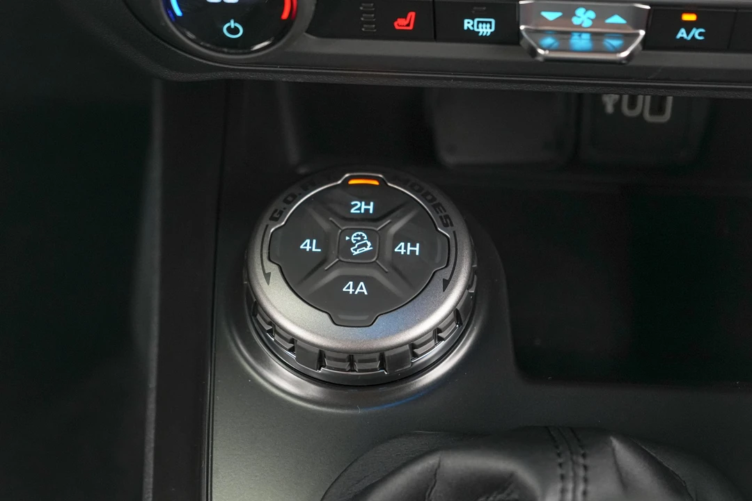 2026 Ford Bronco 6th Gen - Image 24 of 31