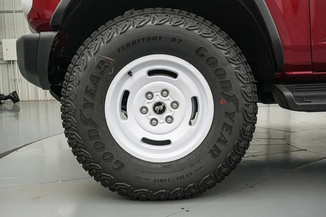 2026 Ford Bronco 6th Gen - Image 11 of 31