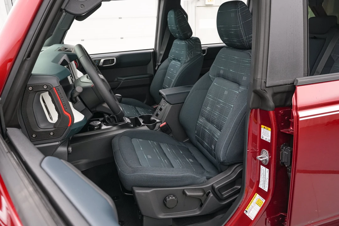 2026 Ford Bronco 6th Gen - Image 16 of 31