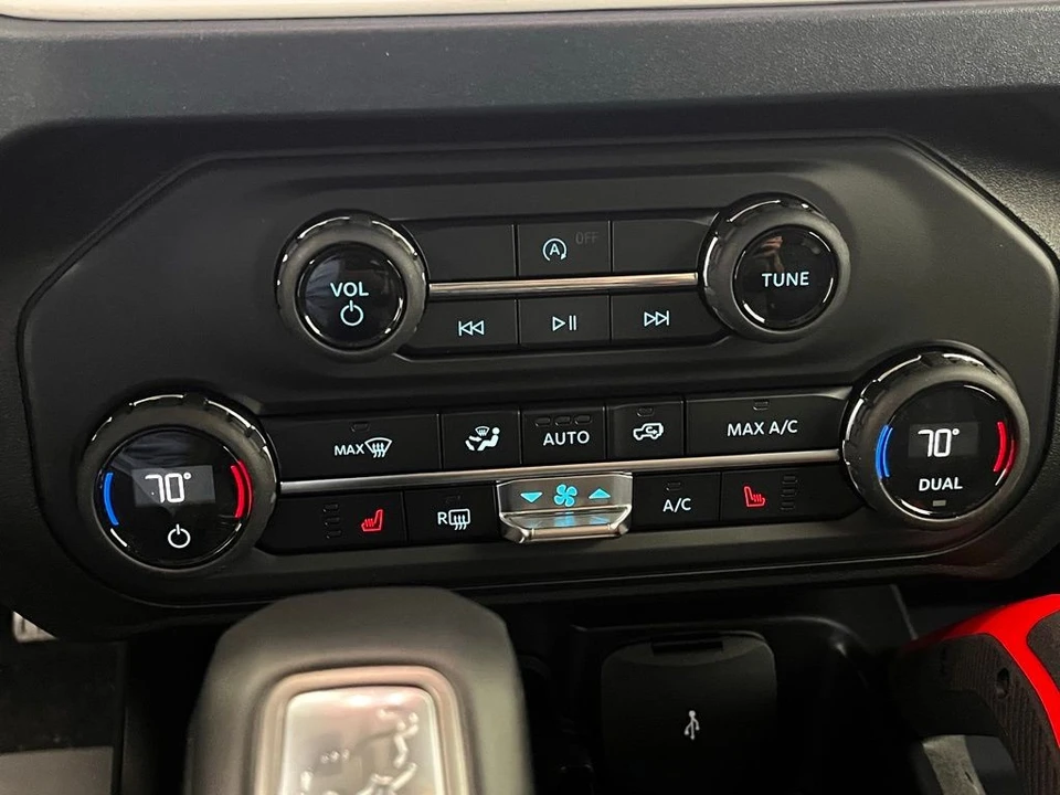 2026 Ford Bronco 6th Gen - Image 5 of 12