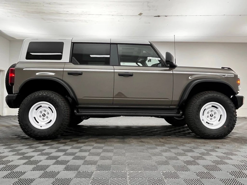 2026 Ford Bronco 6th Gen - Image 7 of 12