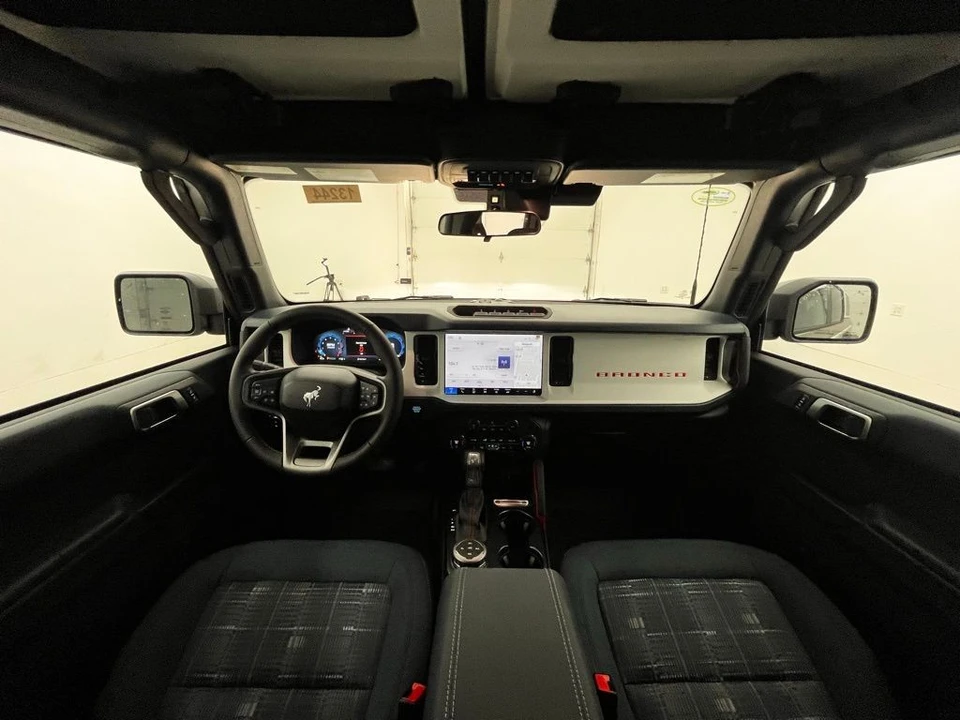 2026 Ford Bronco 6th Gen - Image 2 of 12