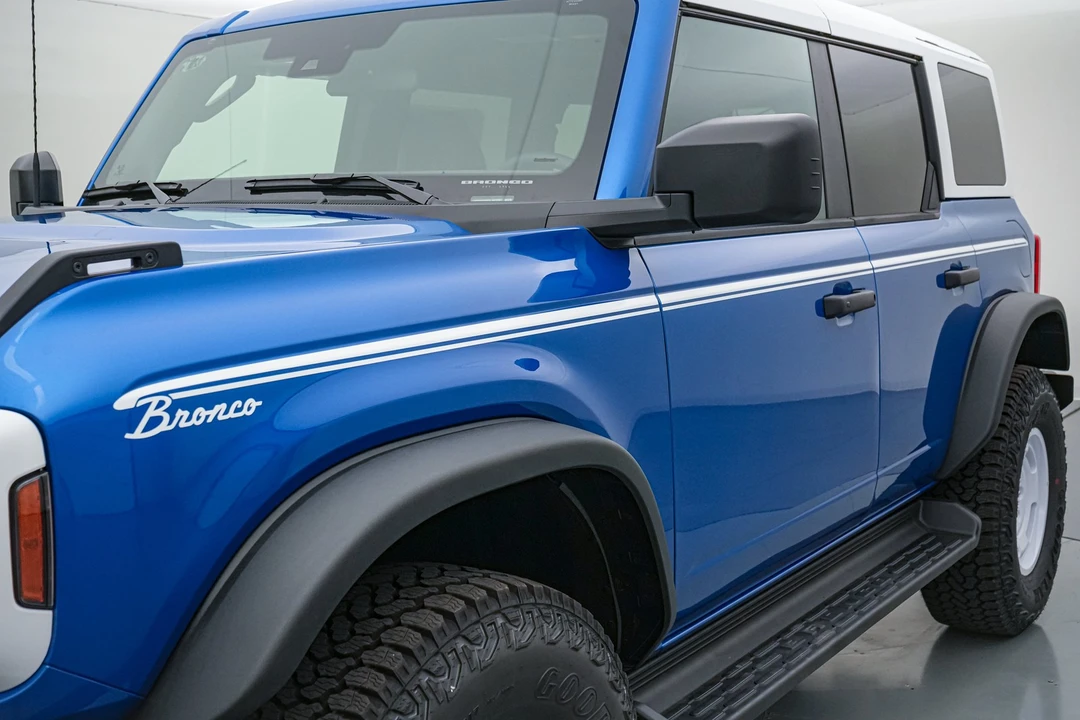 2026 Ford Bronco 6th Gen - Image 14 of 31