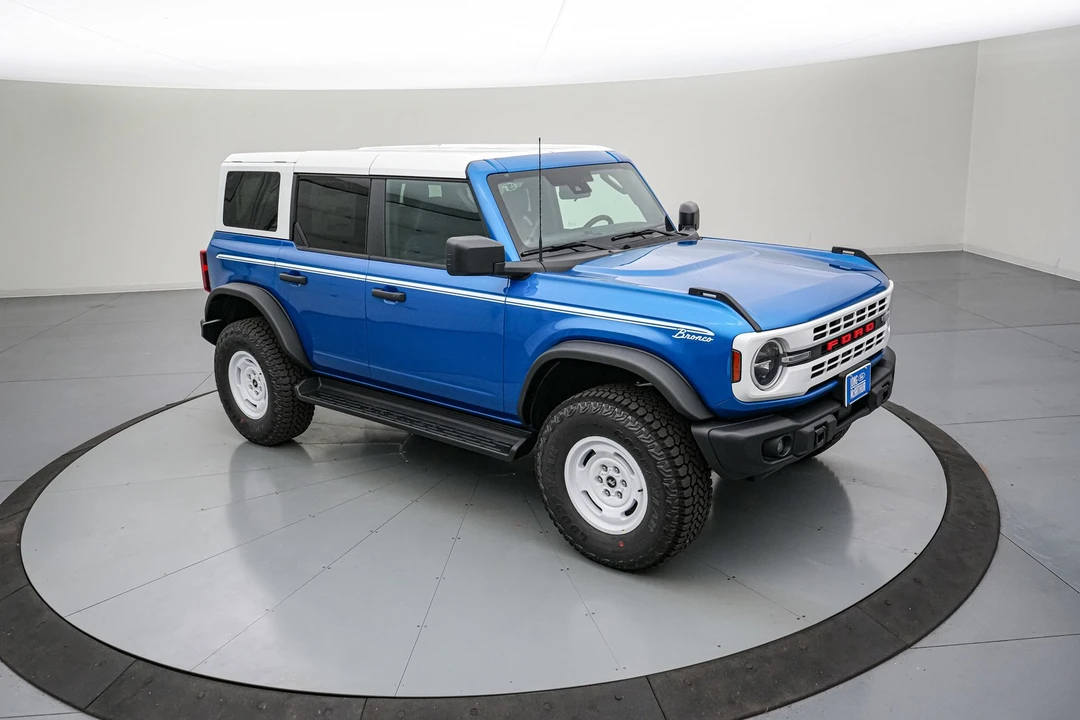 2026 Ford Bronco 6th Gen - Image 2 of 31
