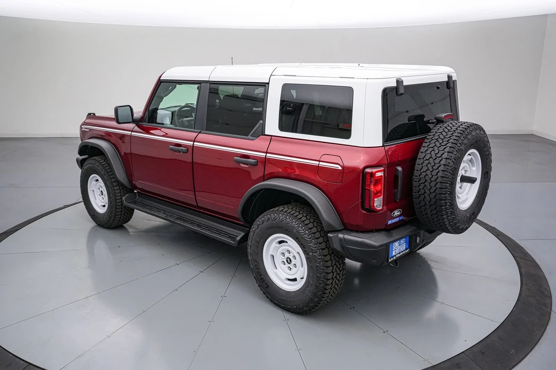 2026 Ford Bronco 6th Gen - Image 8 of 31