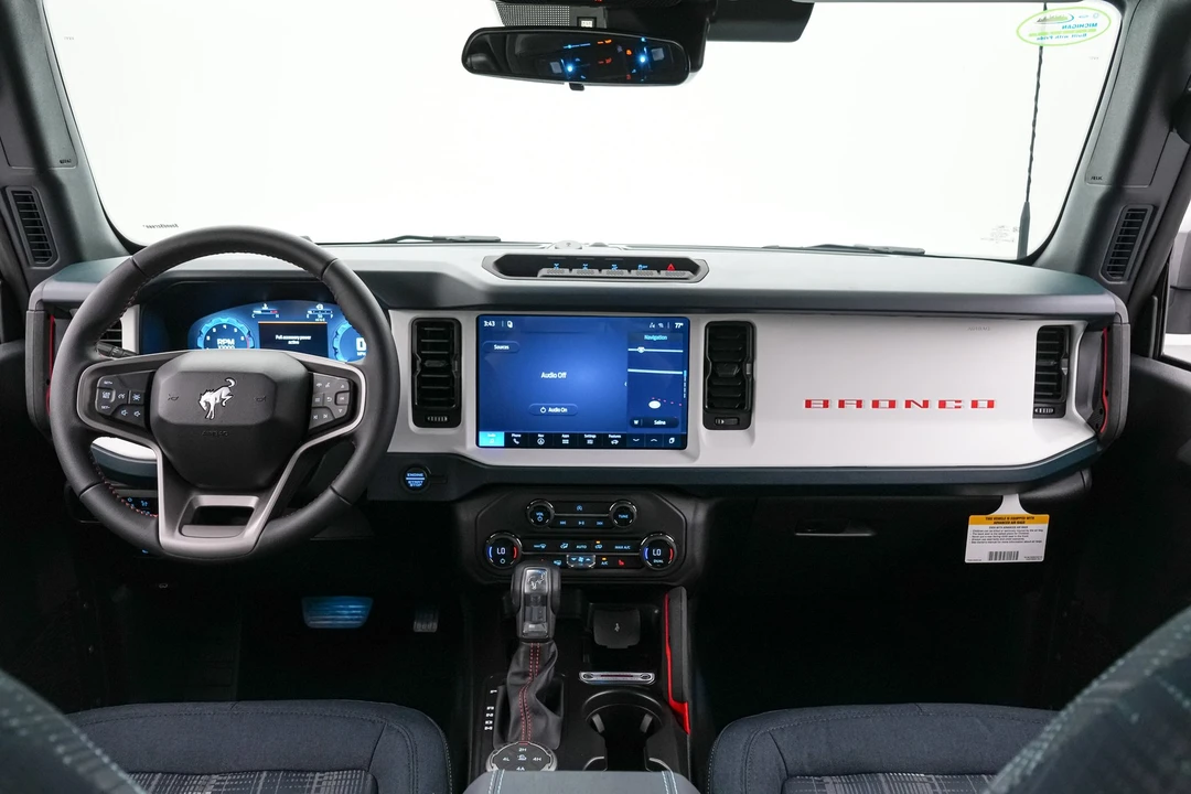 2026 Ford Bronco 6th Gen - Image 19 of 31