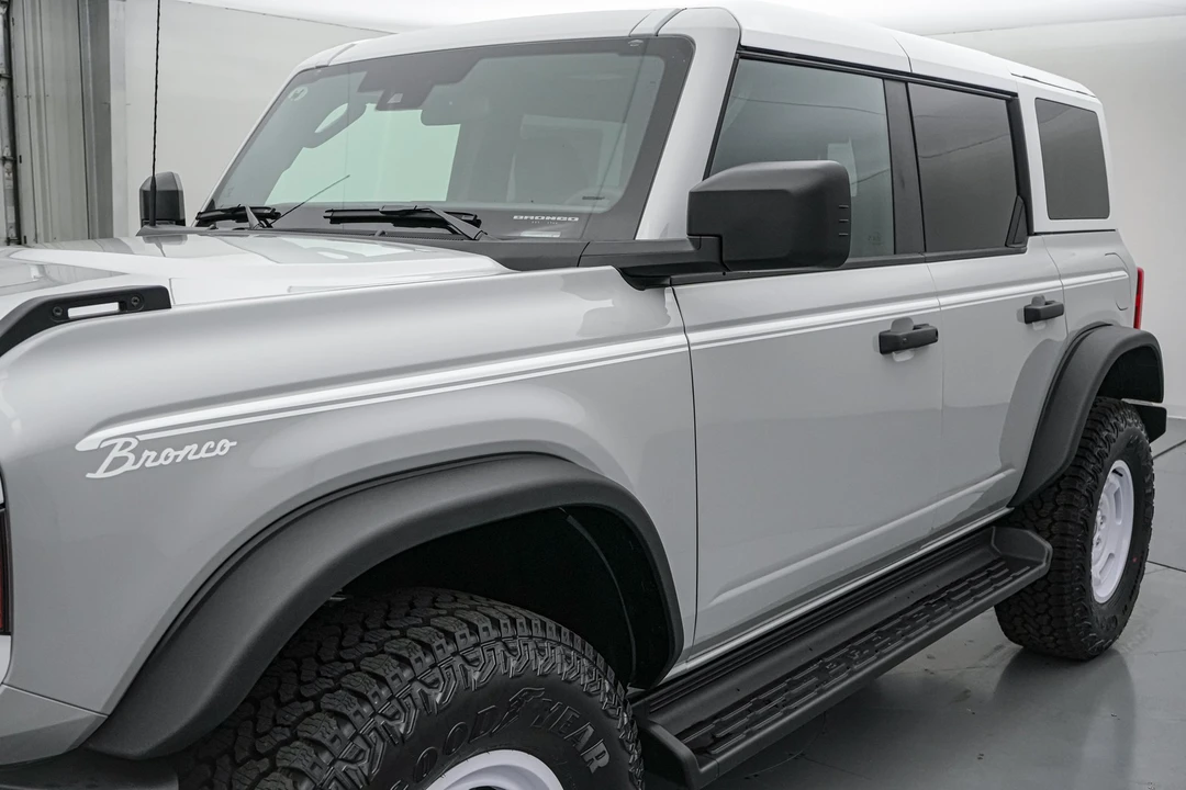 2026 Ford Bronco 6th Gen - Image 13 of 31