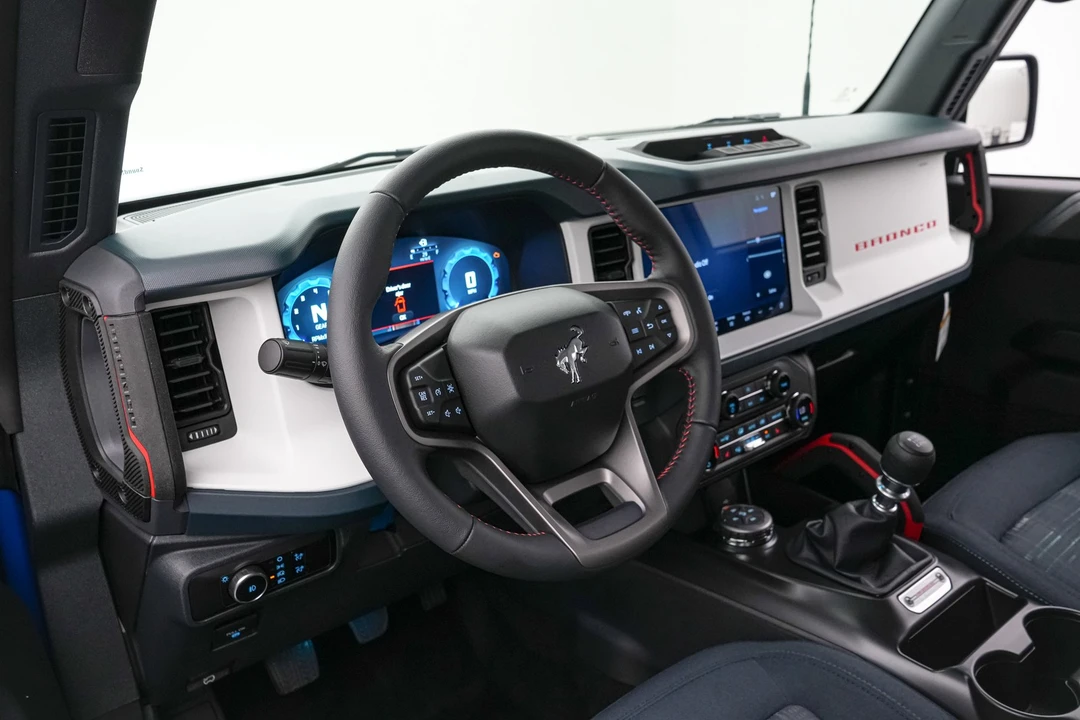 2026 Ford Bronco 6th Gen - Image 16 of 31