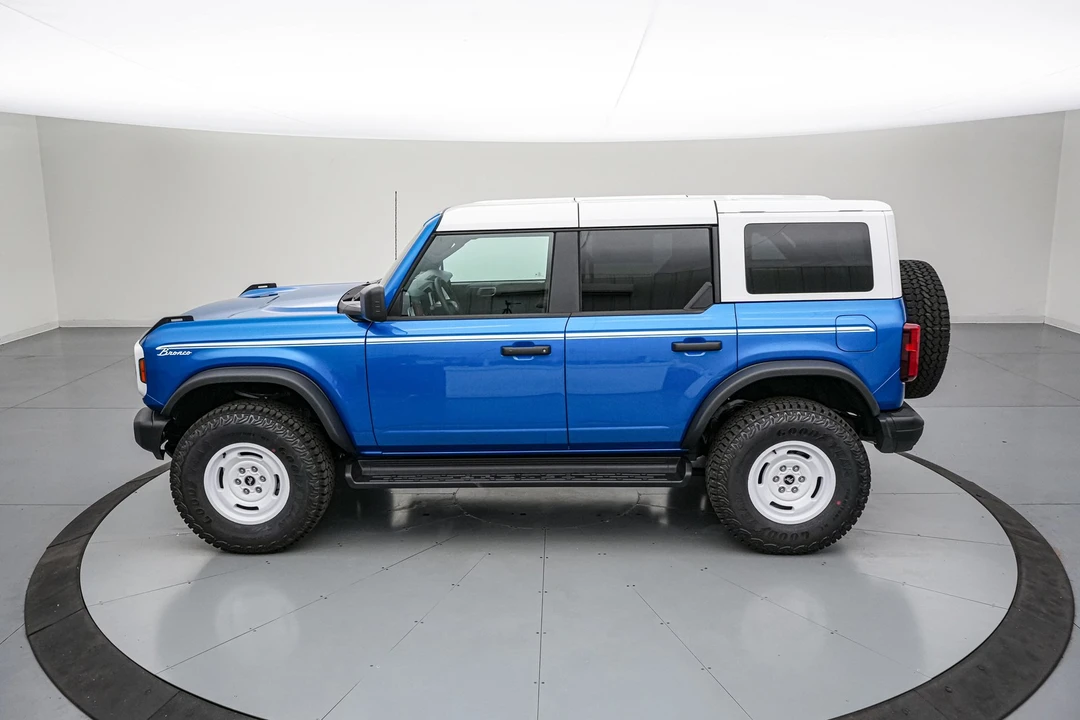 2026 Ford Bronco 6th Gen - Image 8 of 31