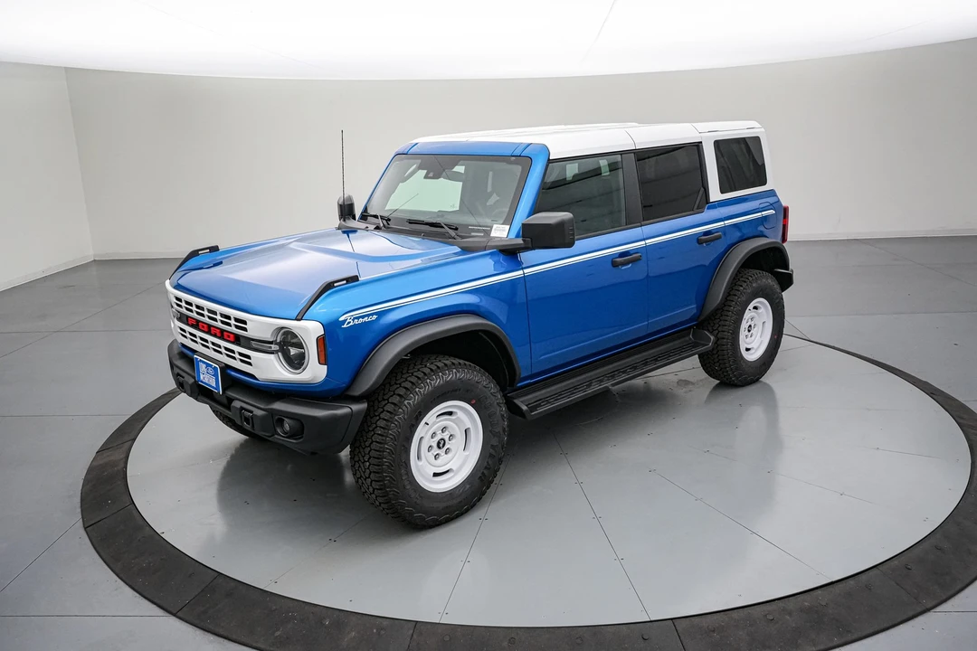 2026 Ford Bronco 6th Gen - Image 9 of 31