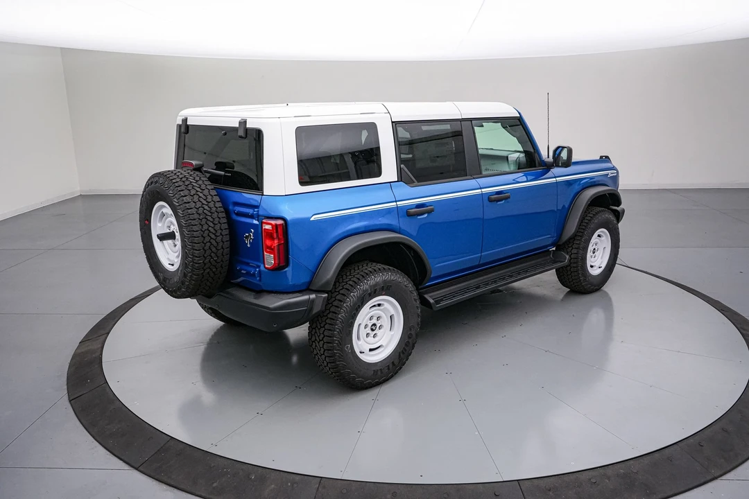 2026 Ford Bronco 6th Gen - Image 5 of 31