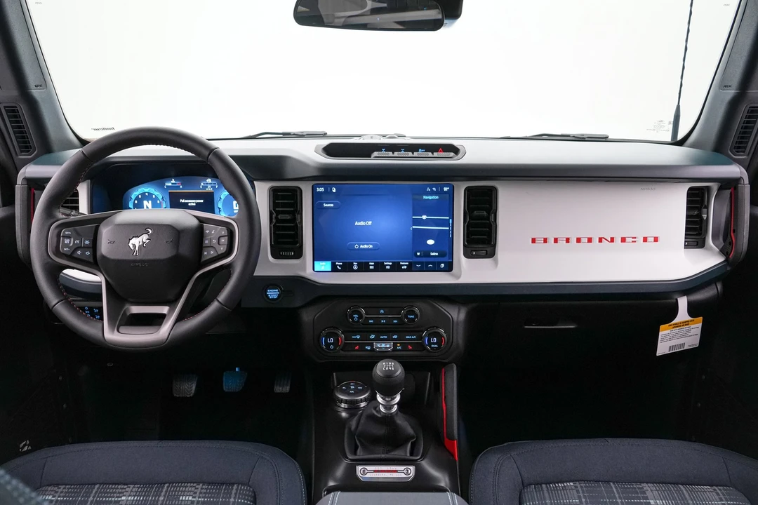 2026 Ford Bronco 6th Gen - Image 19 of 31