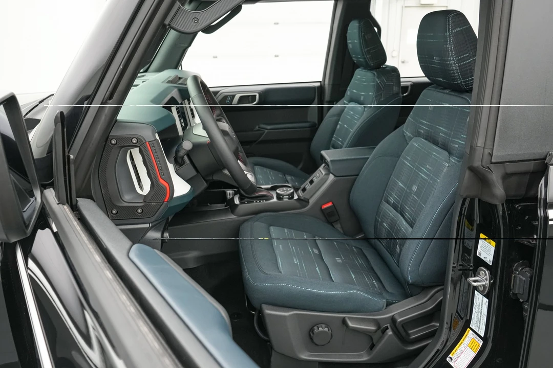 2026 Ford Bronco 6th Gen - Image 16 of 31