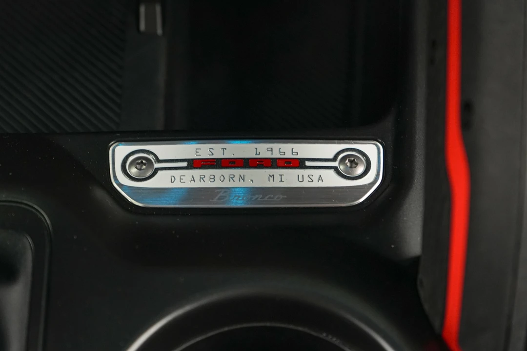 2026 Ford Bronco 6th Gen - Image 24 of 31