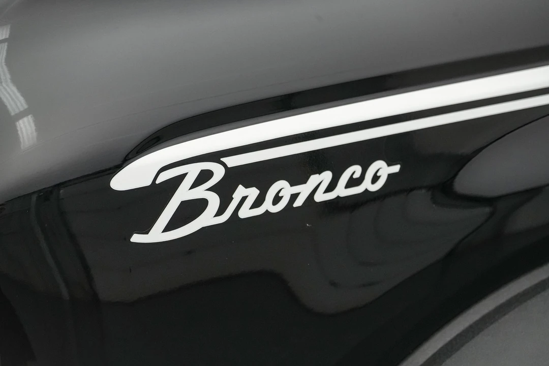 2026 Ford Bronco 6th Gen - Image 14 of 31
