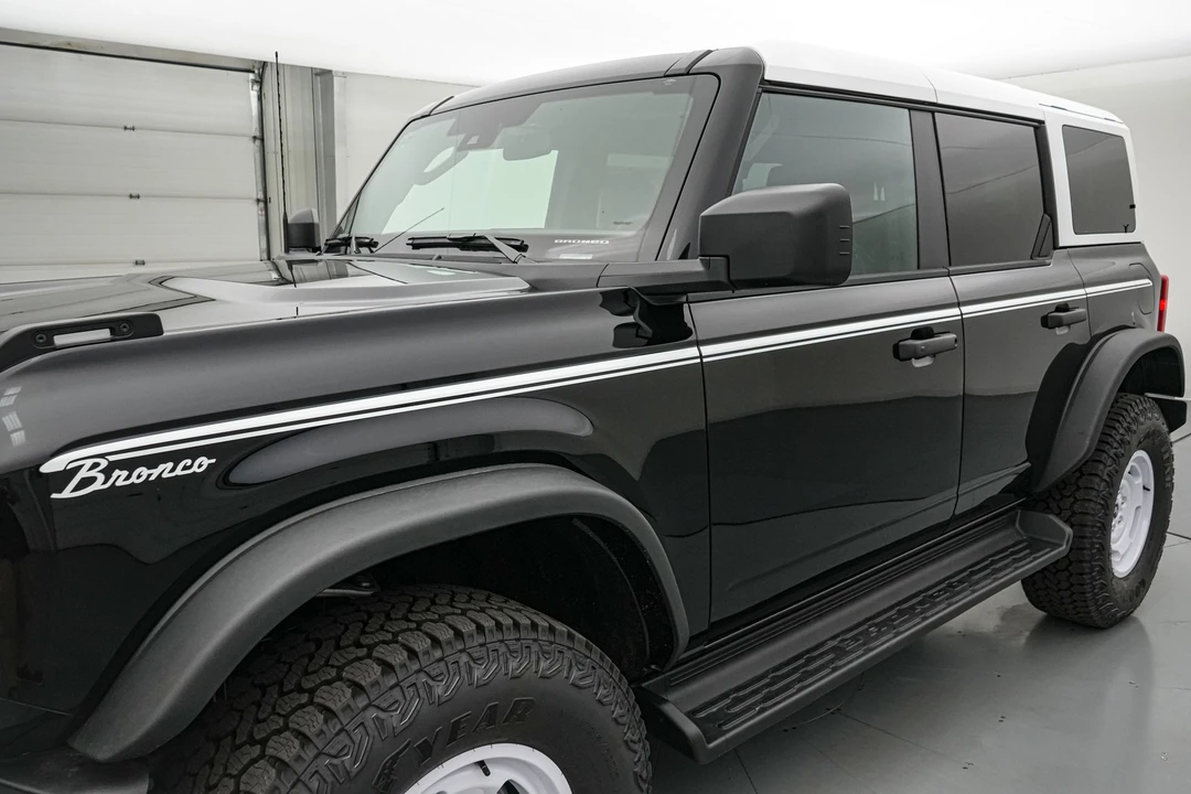 2026 Ford Bronco 6th Gen - Image 13 of 31