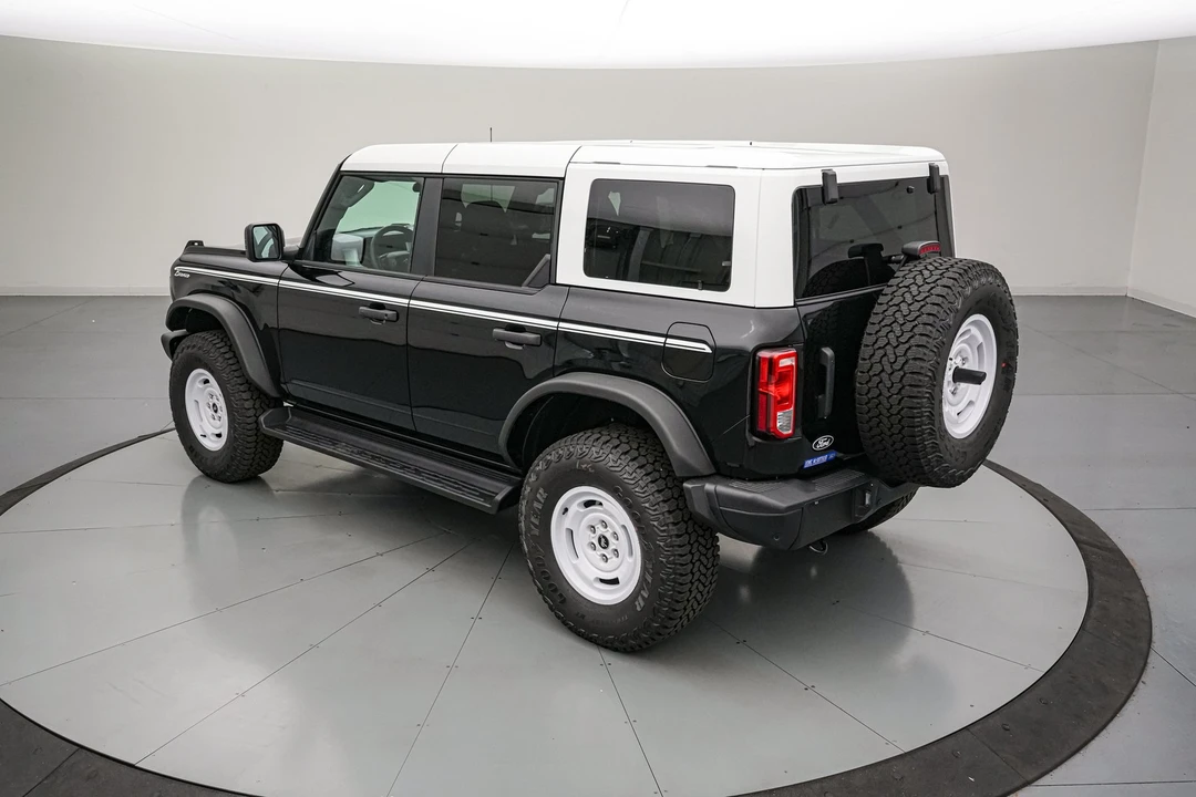 2026 Ford Bronco 6th Gen - Image 7 of 31