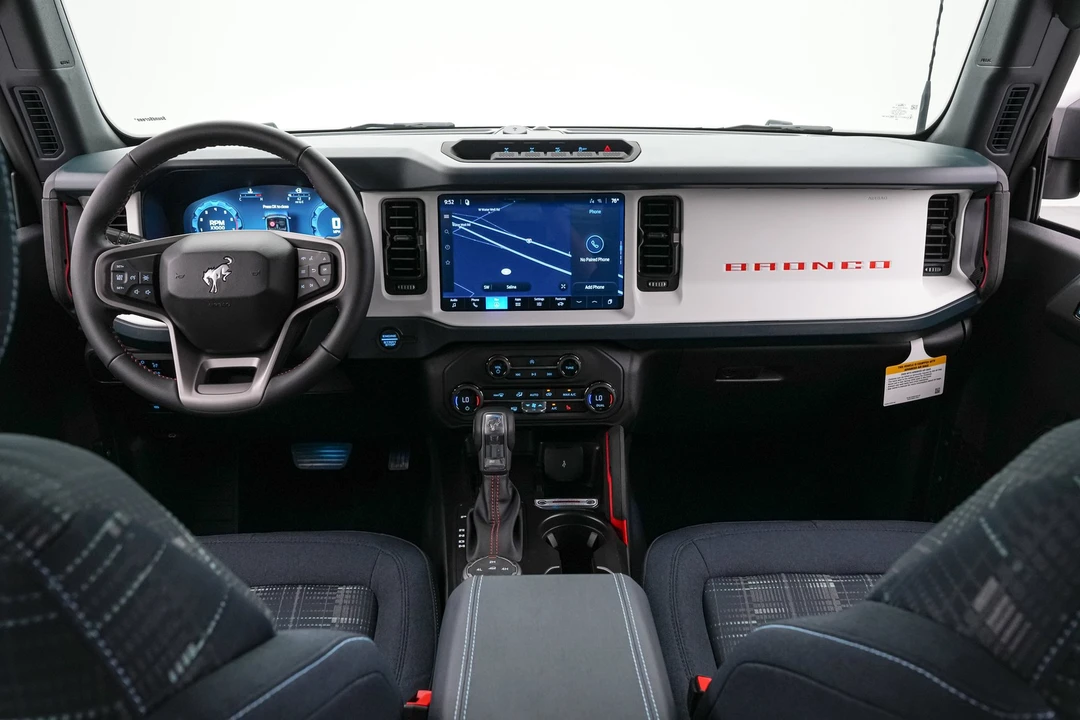 2026 Ford Bronco 6th Gen - Image 20 of 31