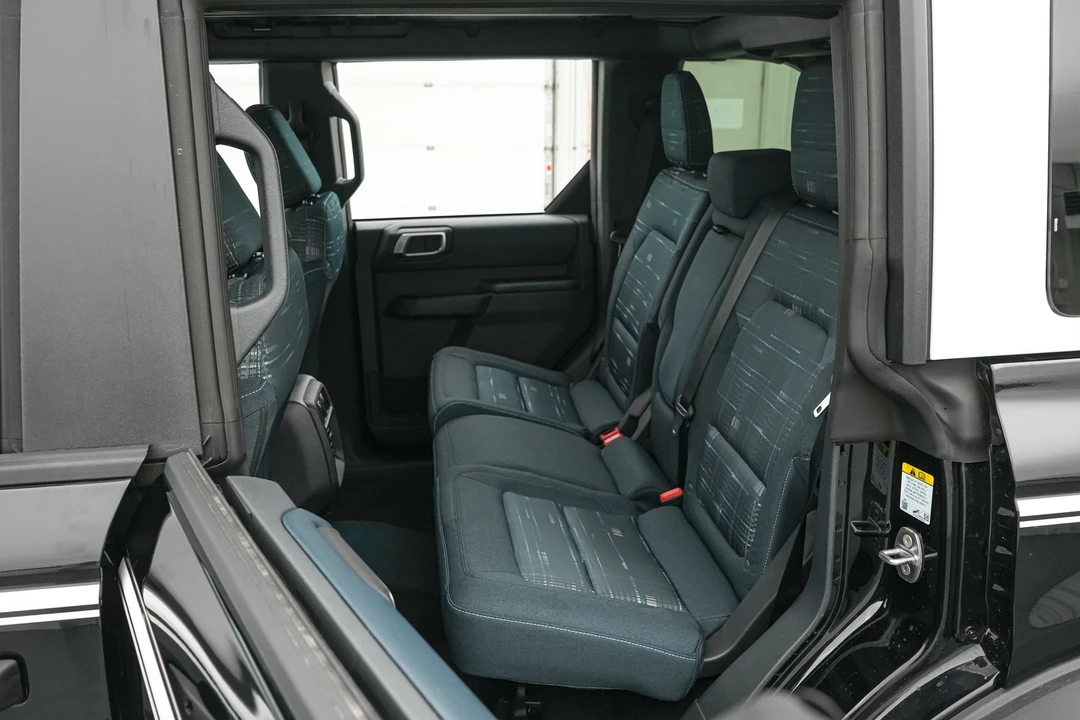 2026 Ford Bronco 6th Gen - Image 29 of 31