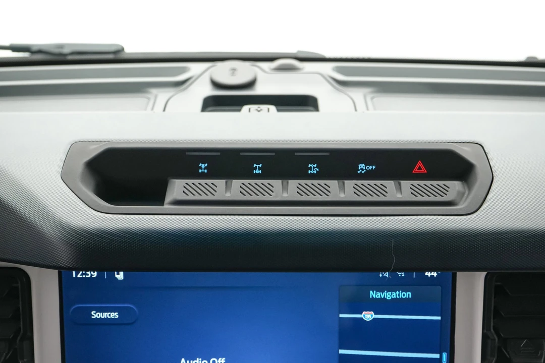 2026 Ford Bronco 6th Gen - Image 24 of 31