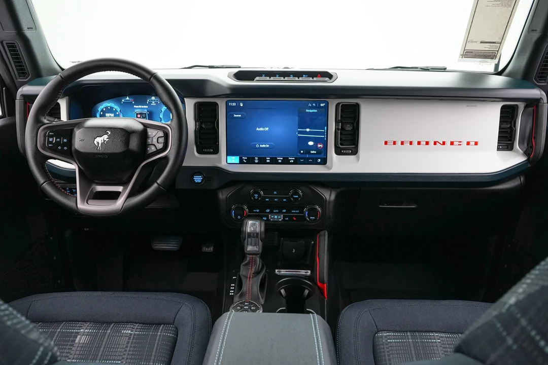 2026 Ford Bronco 6th Gen - Image 21 of 31