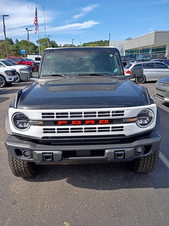 2026 Ford Bronco 6th Gen - Image 1 of 6
