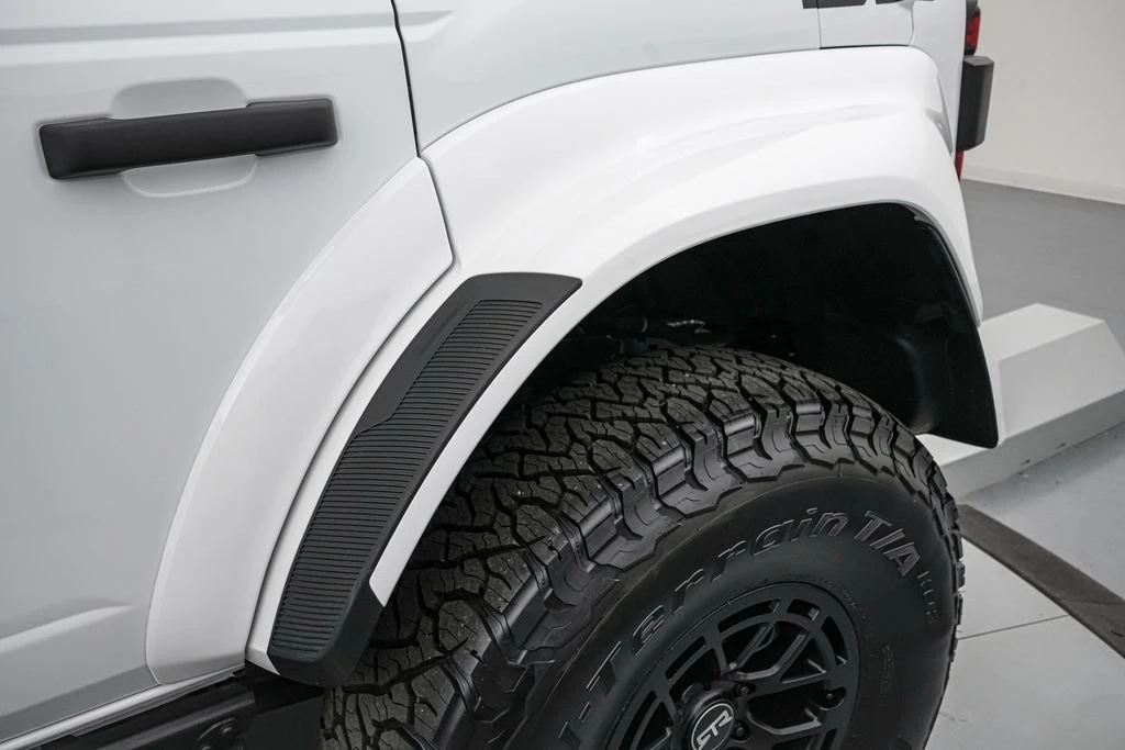 2026 Ford Bronco Raptor 6th Gen - Image 27 of 31