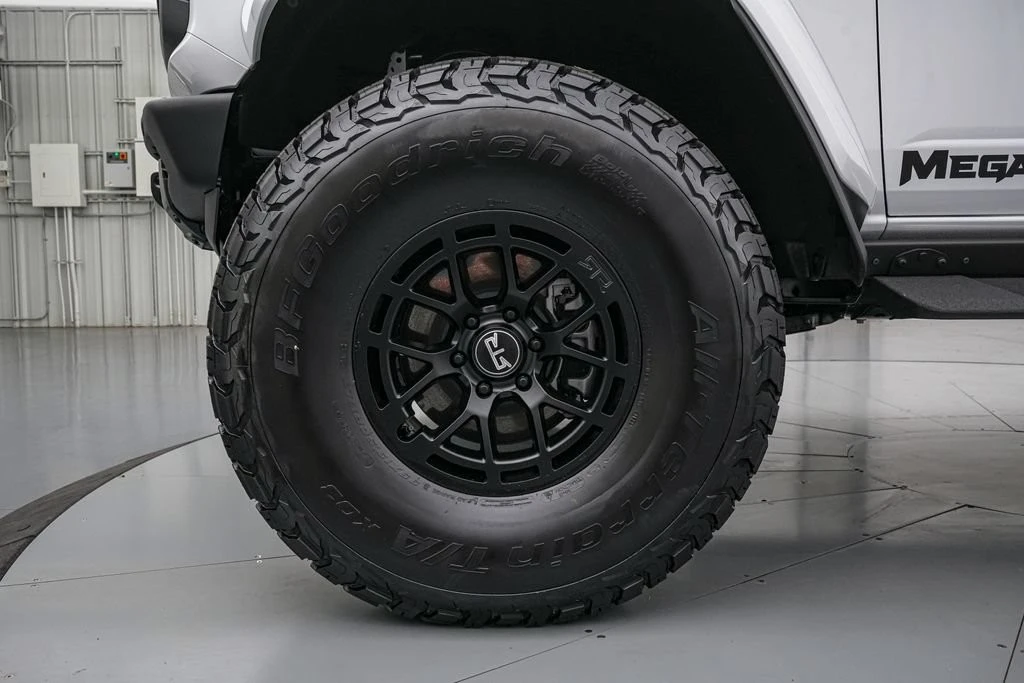 2026 Ford Bronco Raptor 6th Gen - Image 11 of 31