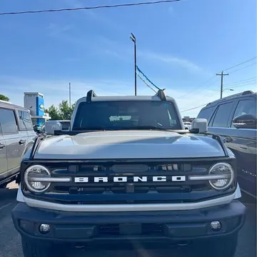 2026 Ford Bronco Outer Banks