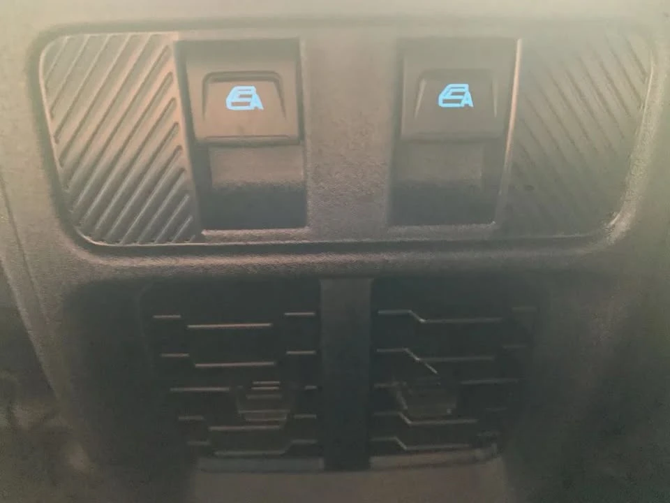 2026 Ford Bronco 6th Gen - Image 14 of 20
