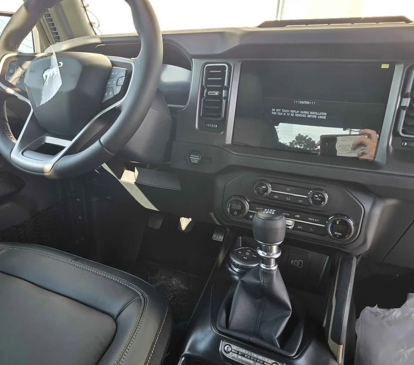 2026 Ford Bronco 6th Gen - Image 11 of 12