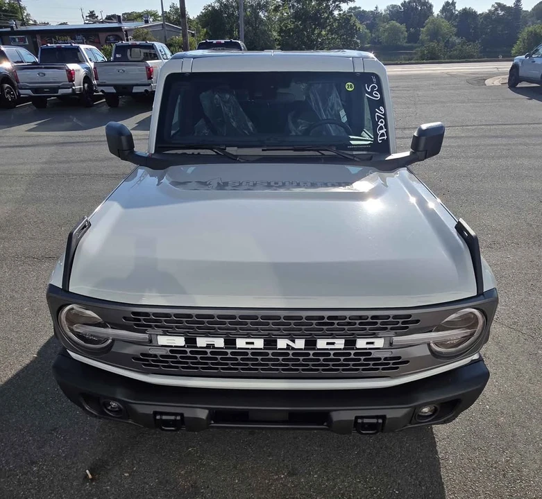 2026 Ford Bronco 6th Gen - Image 4 of 12
