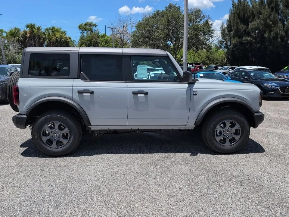 2026 Ford Bronco 6th Gen - Image 2 of 20