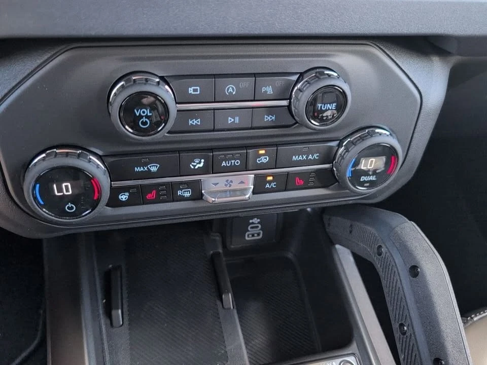 2026 Ford Bronco 6th Gen - Image 18 of 20