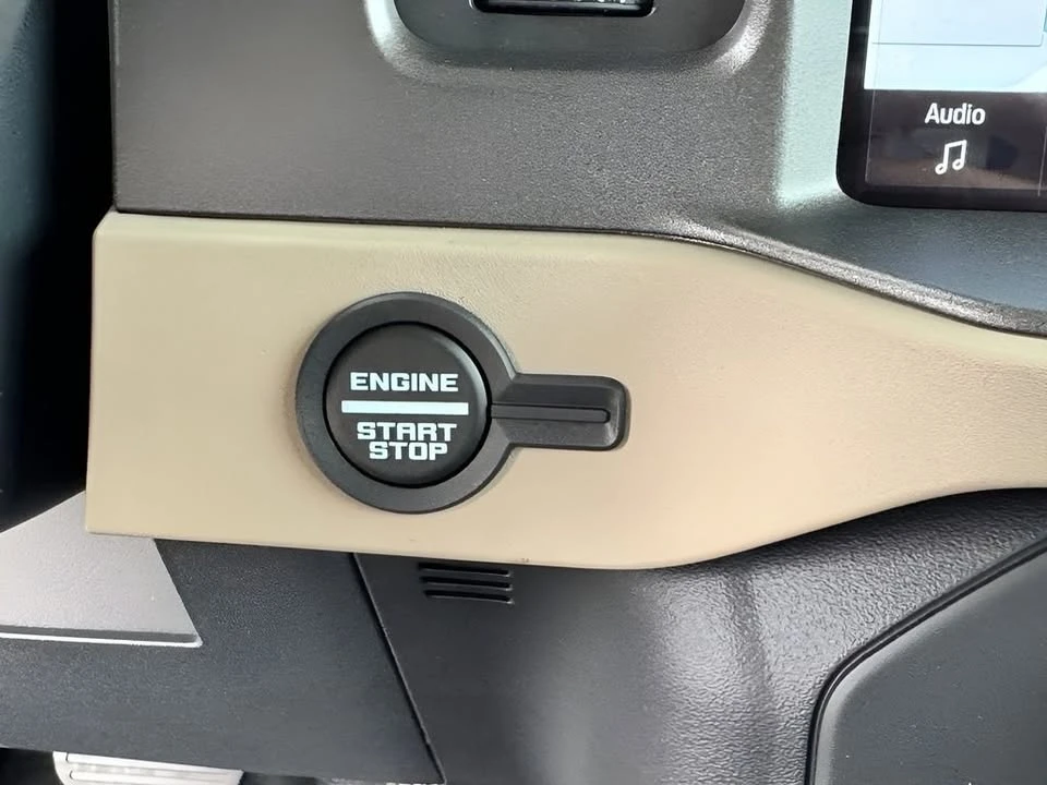 2026 Ford Bronco 6th Gen - Image 18 of 20