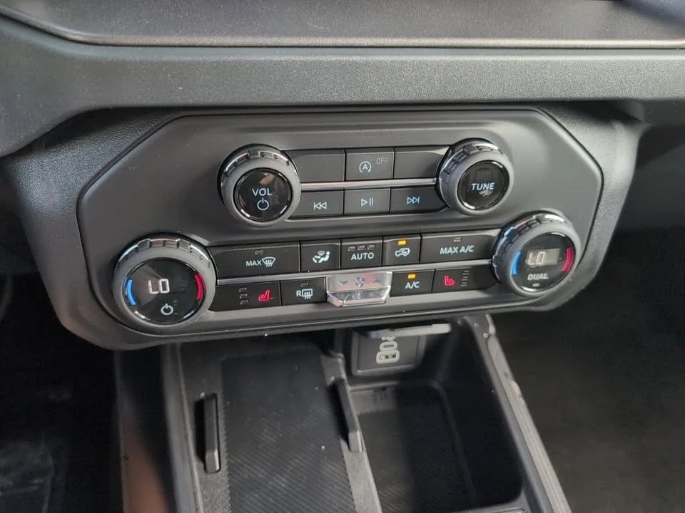 2026 Ford Bronco 6th Gen - Image 19 of 20