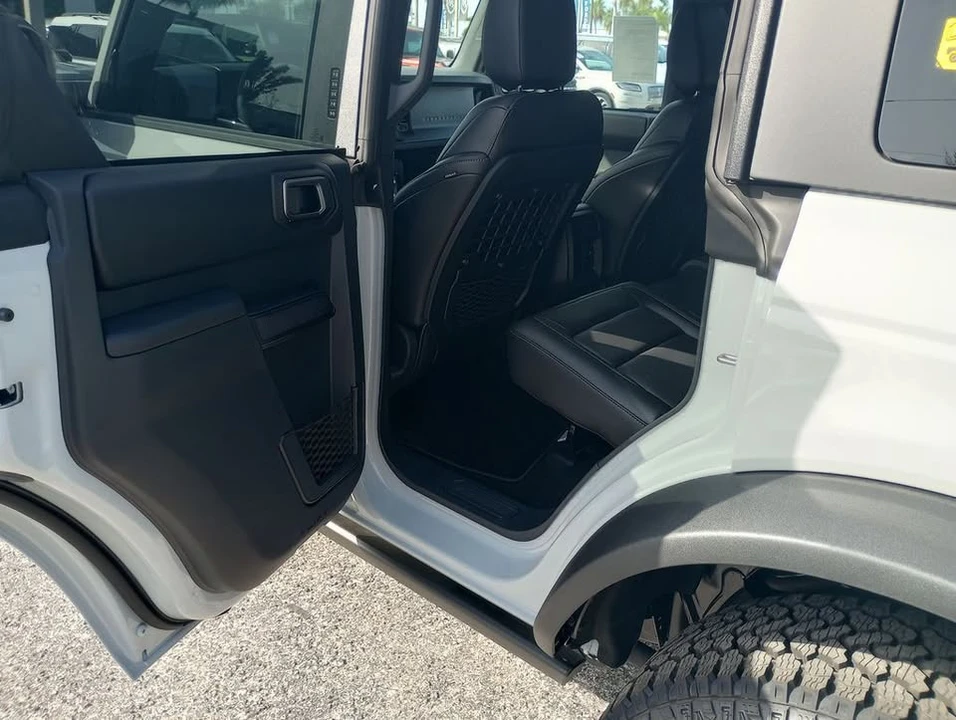 2026 Ford Bronco 6th Gen - Image 15 of 20