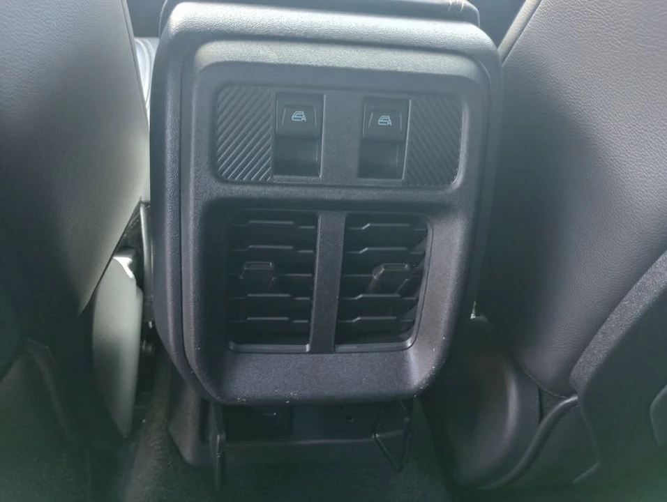 2026 Ford Bronco 6th Gen - Image 19 of 20