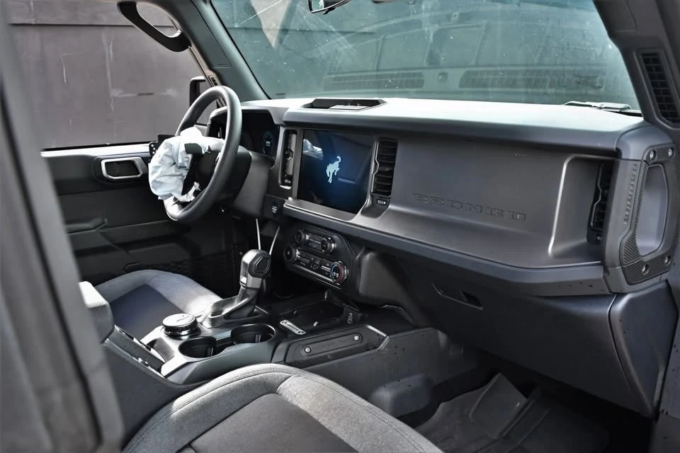 2026 Ford Bronco 6th Gen - Image 12 of 17