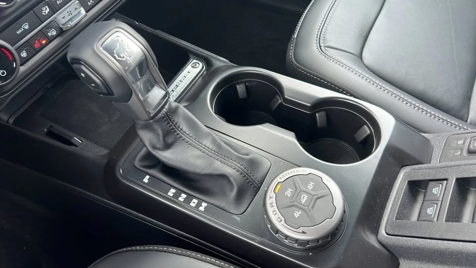2026 Ford Bronco 6th Gen - Image 14 of 20