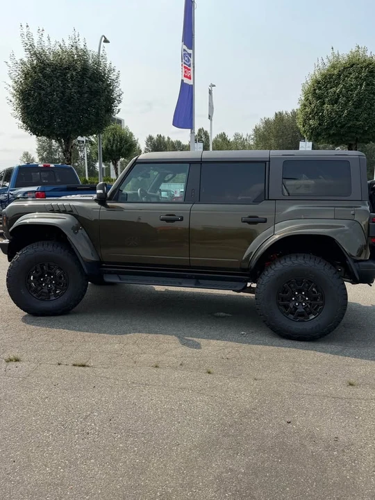2026 Ford Bronco 6th Gen - Image 8 of 18